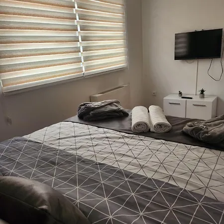 Saraj Lux 2